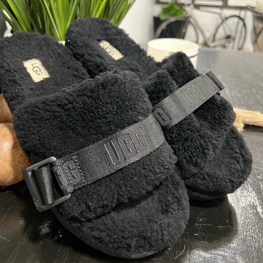 UGG Black Fuzzy Slippers